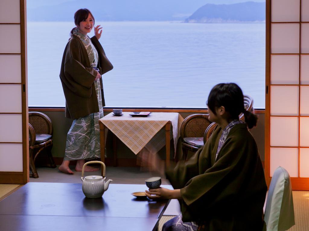 Hotel Wakayama Kada Onsen Kada Kaigetsu Esterno foto