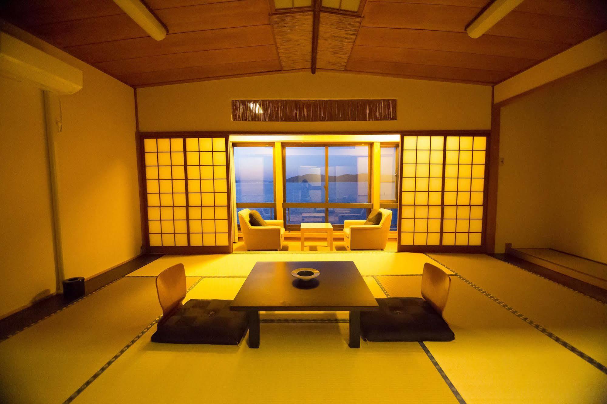 Hotel Wakayama Kada Onsen Kada Kaigetsu Esterno foto