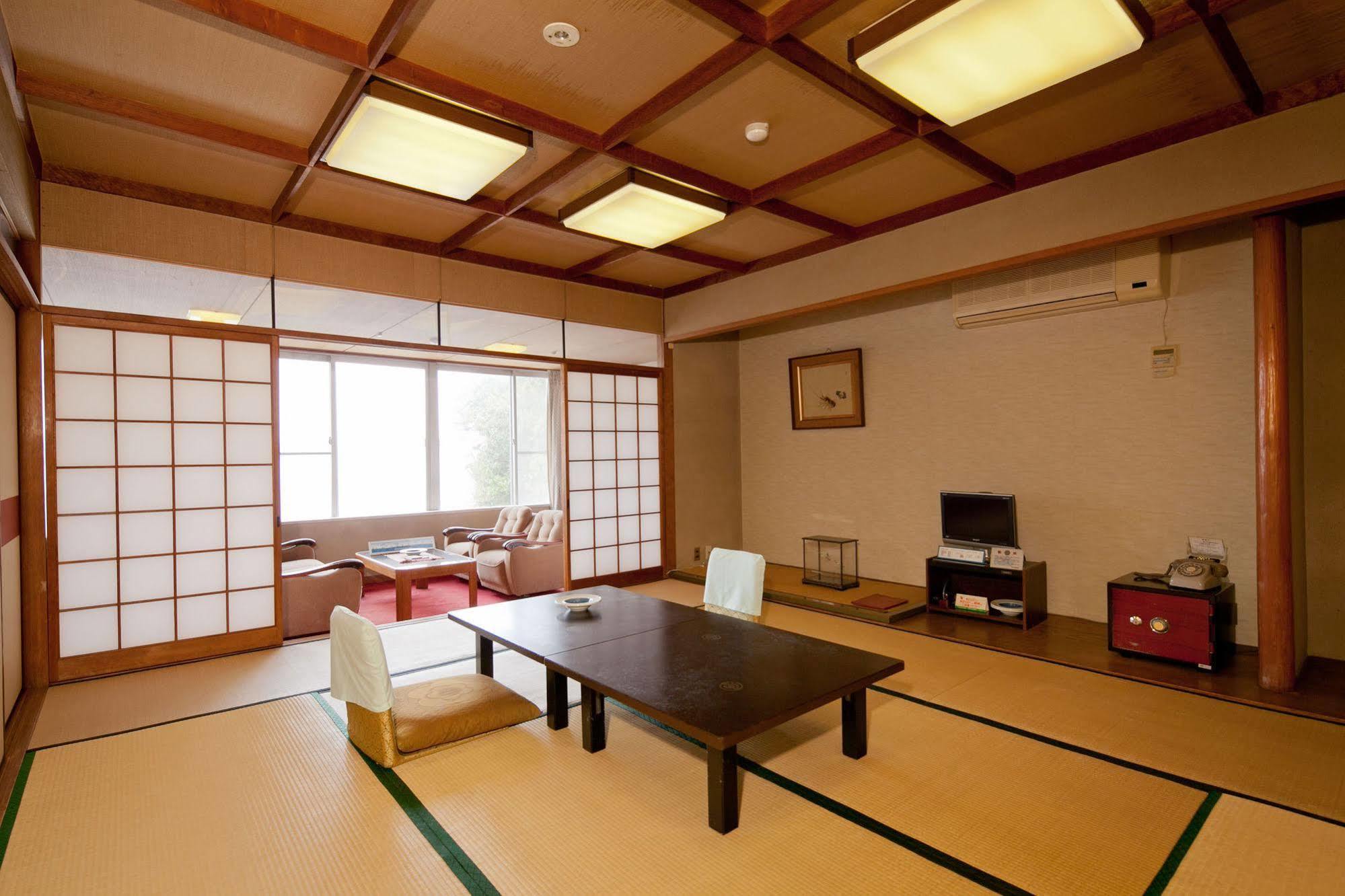 Hotel Wakayama Kada Onsen Kada Kaigetsu Esterno foto